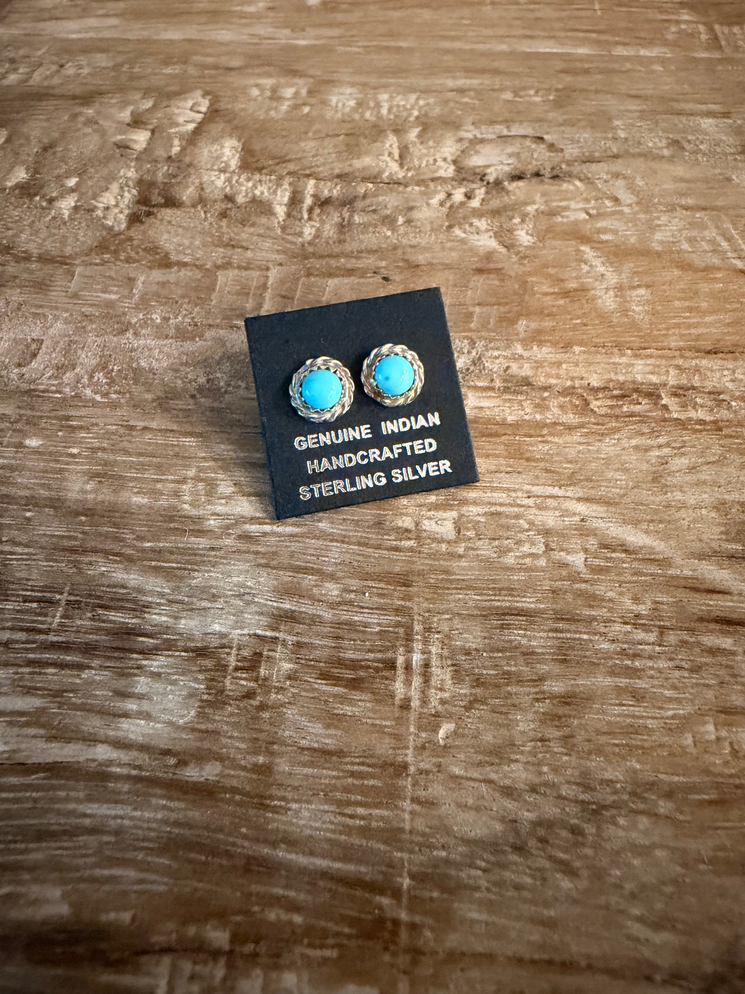 Esther White Small Stud Earrings